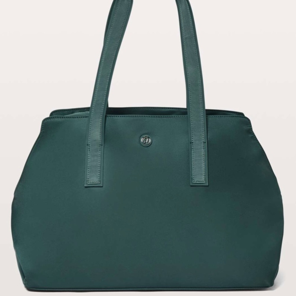 Lululemon Go Getter Bag *Heatproof Pocket